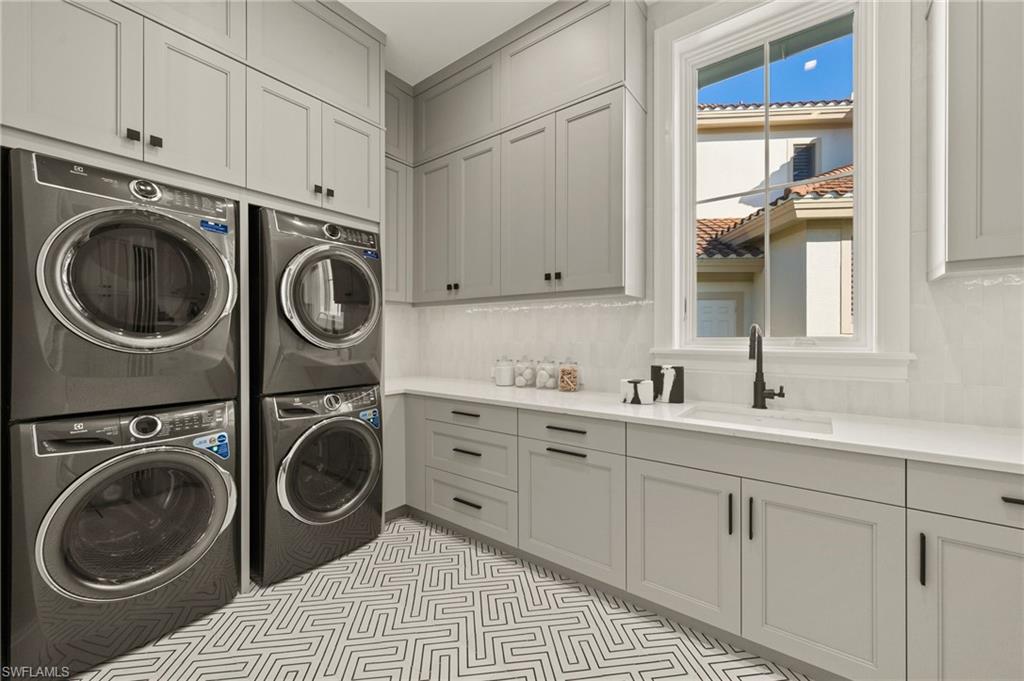 AQUALANE SHORES - Residential