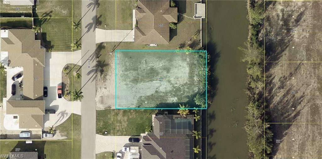 CAPE CORAL - Land