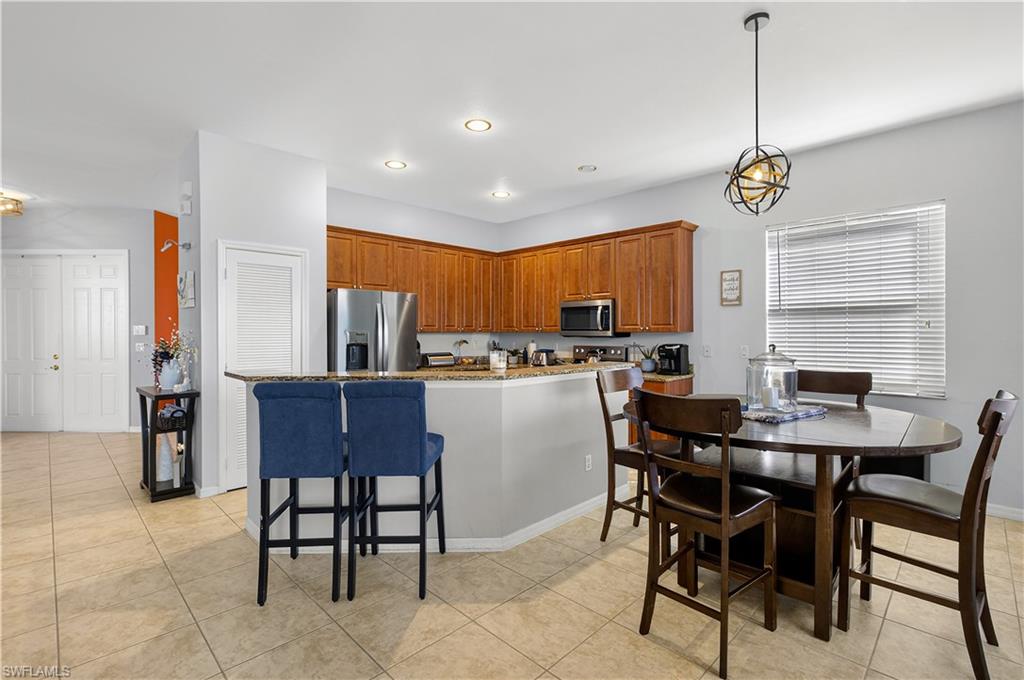 CORAL LAKES - Residential