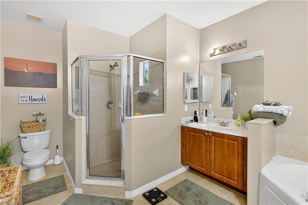 CORAL LAKES - Residential