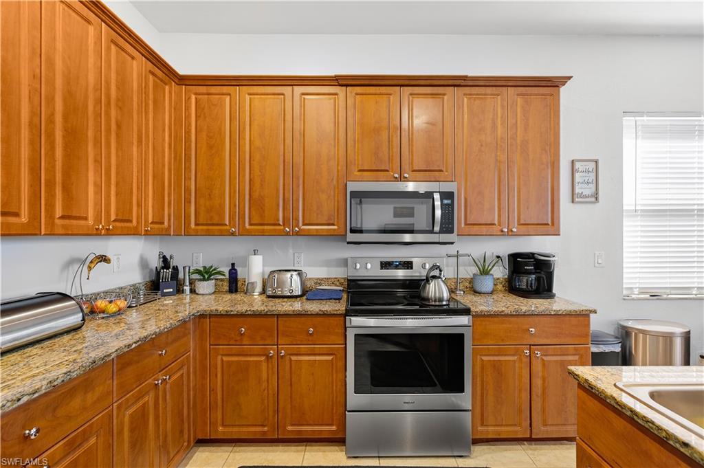 CORAL LAKES - Residential