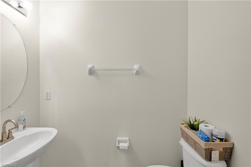 CORAL LAKES - Residential