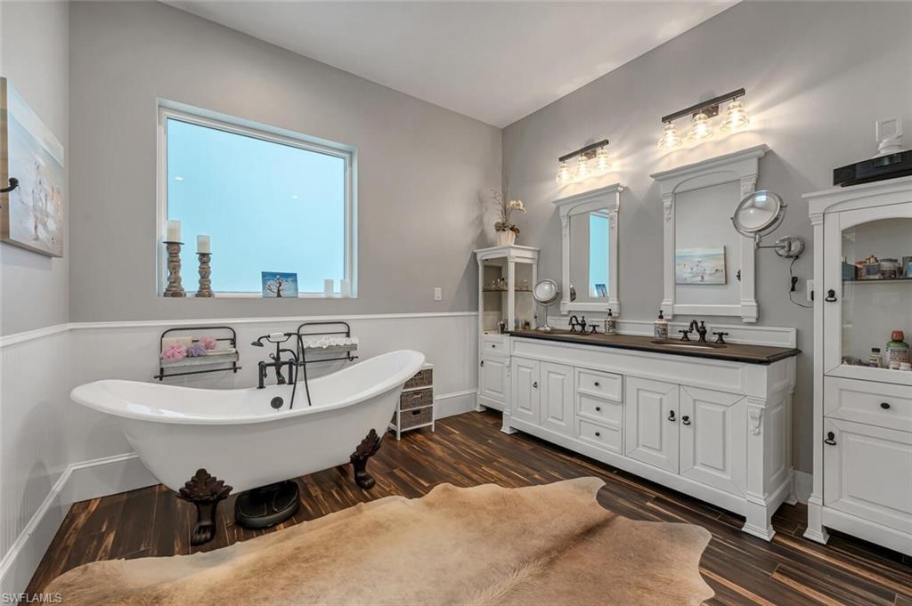 LAKE PARK - Residential