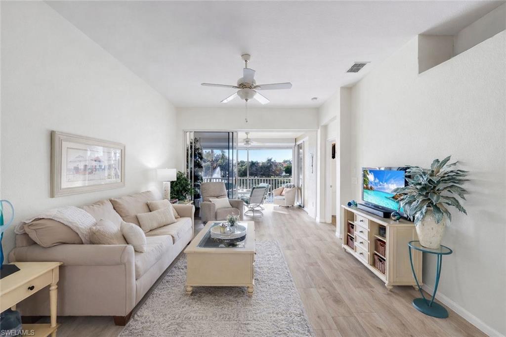 LIGHTHOUSE BAY - Residential