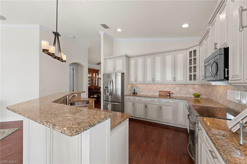 THE RESERVE AT ESTERO - Residential