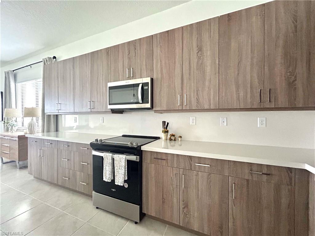 MAPLE RIDGE - Residential Lease