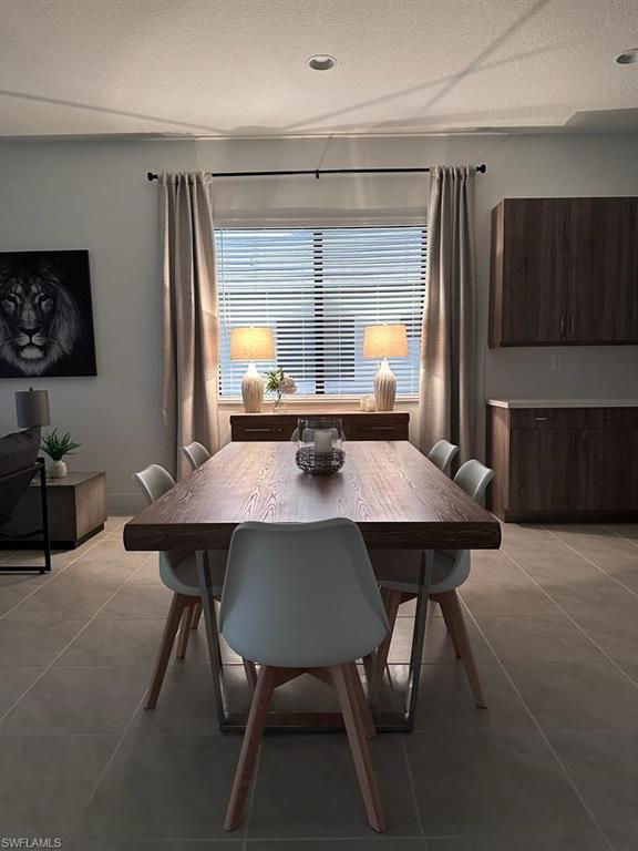 MAPLE RIDGE - Residential Lease