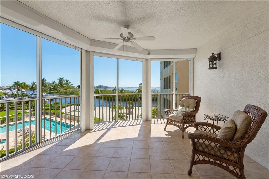 THE SHORES - Residential