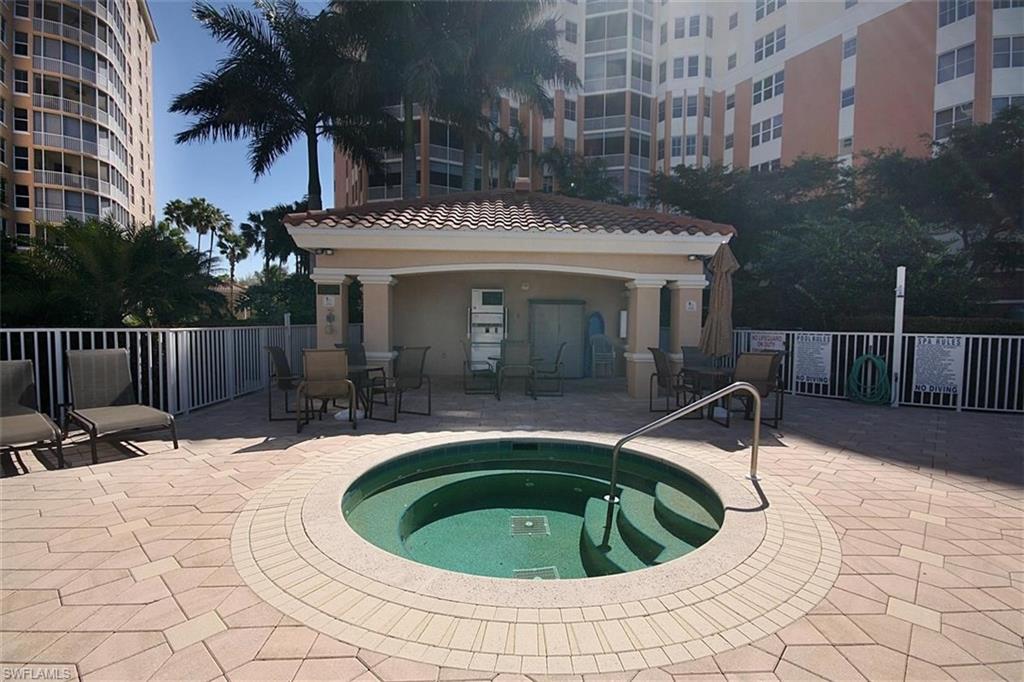 THE SHORES - Residential