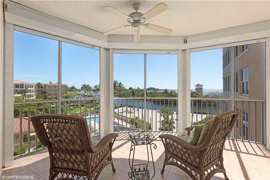 THE SHORES - Residential