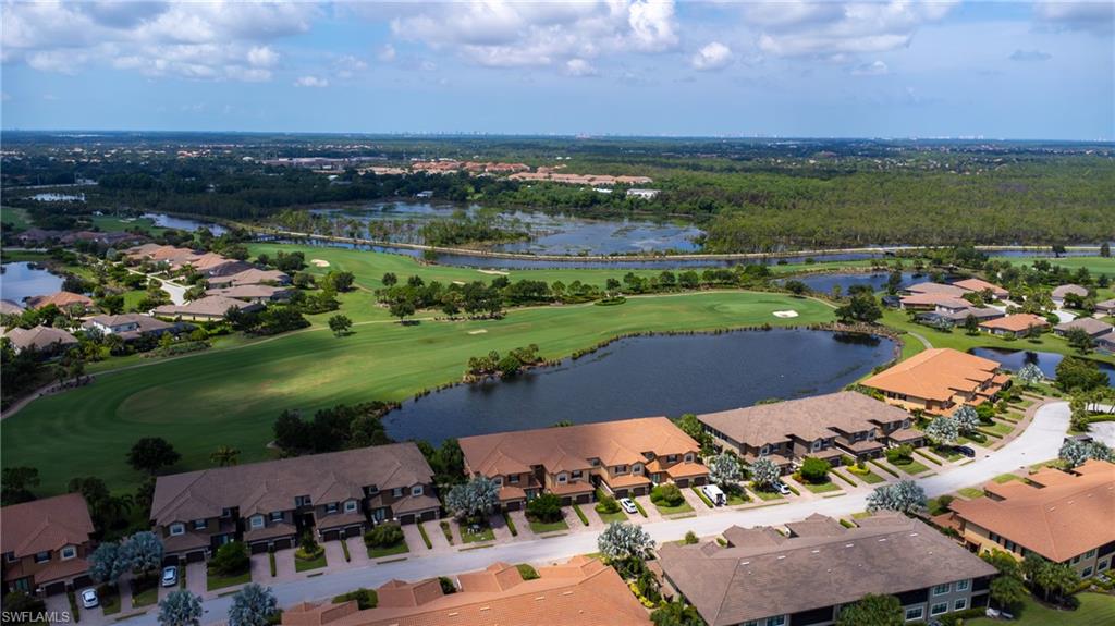 ESPLANADE - Residential