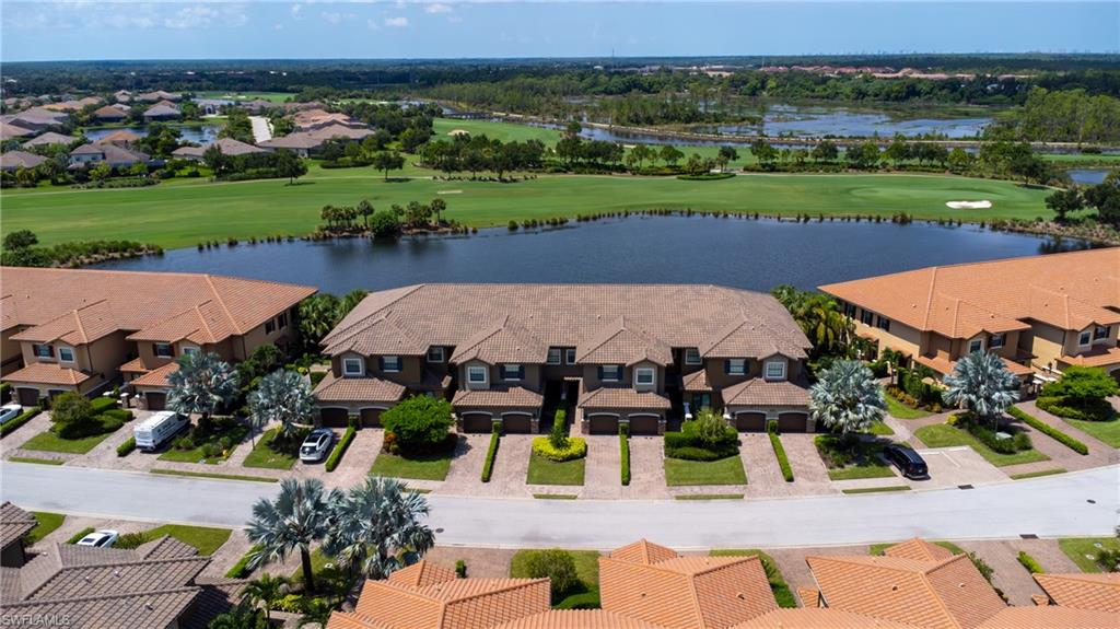 ESPLANADE - Residential