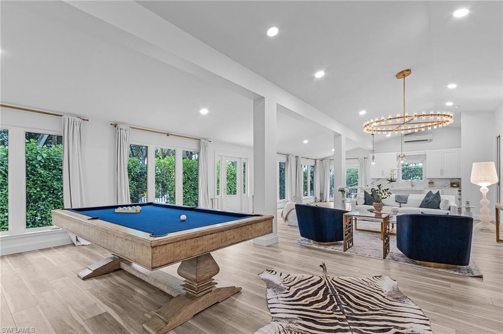 OLDE NAPLES - Residential