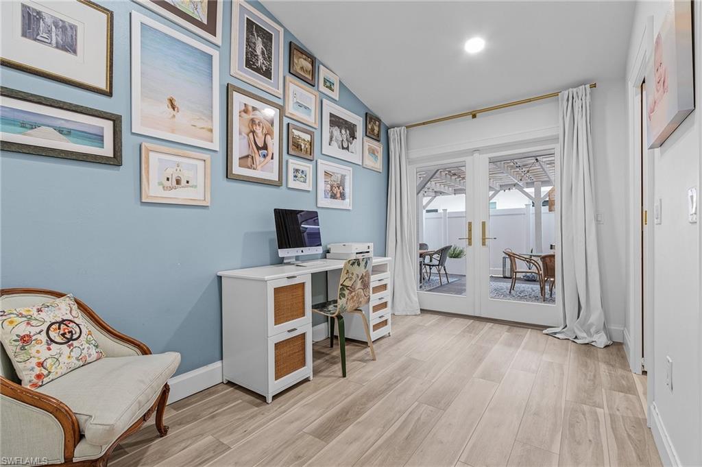 OLDE NAPLES - Residential