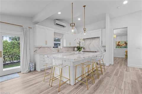 725 2nd ST S NAPLES FL 34102