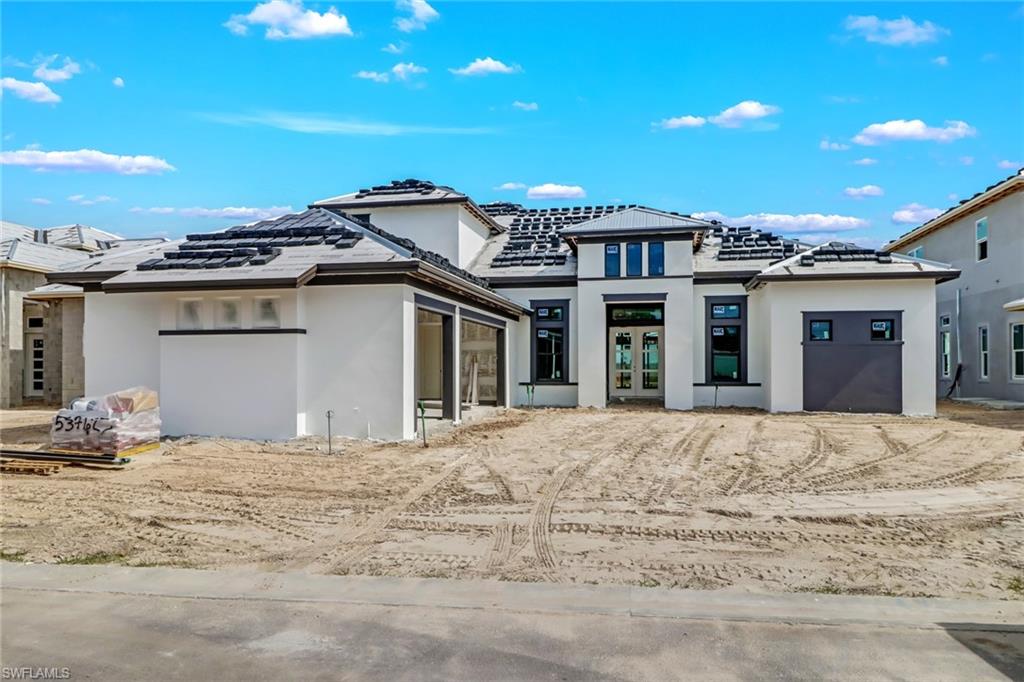 ESPLANADE LAKE CLUB - Residential