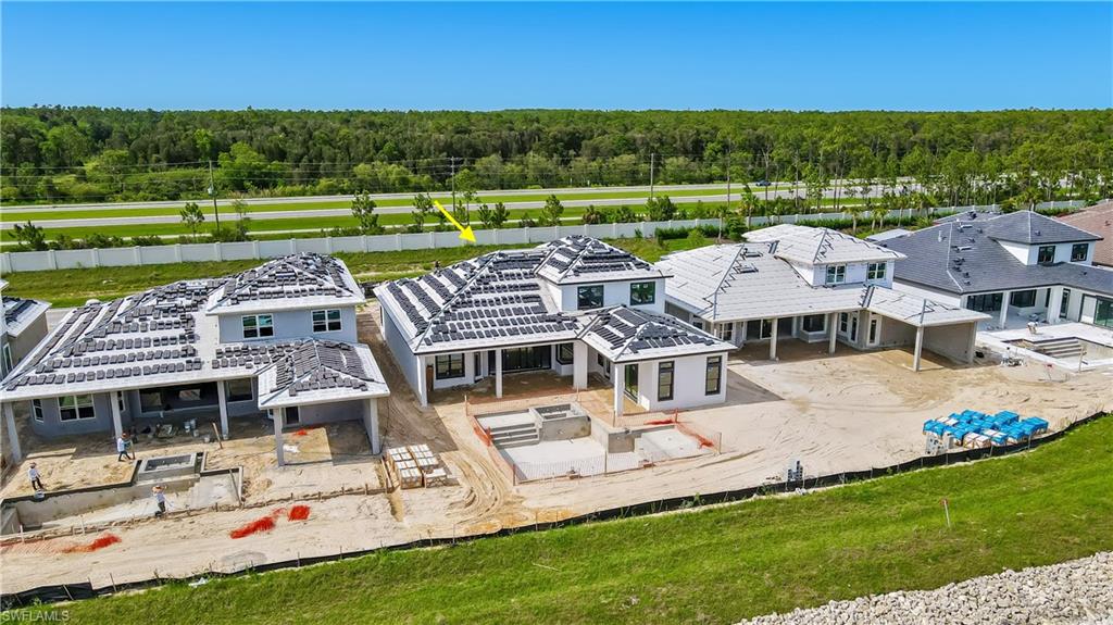 ESPLANADE LAKE CLUB - Residential