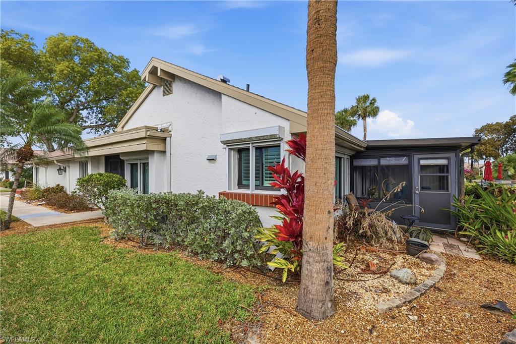 SEVEN LAKES - Residential