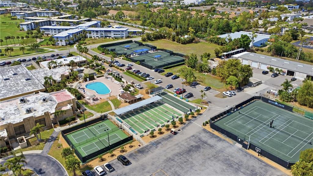 SEVEN LAKES - Residential