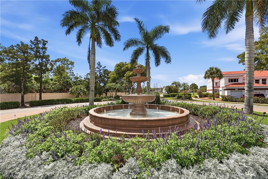 SEVEN LAKES - Residential