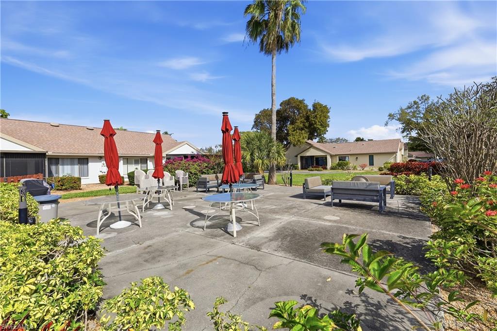 SEVEN LAKES - Residential