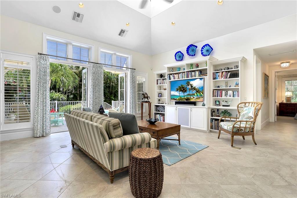 OLDE NAPLES - Residential