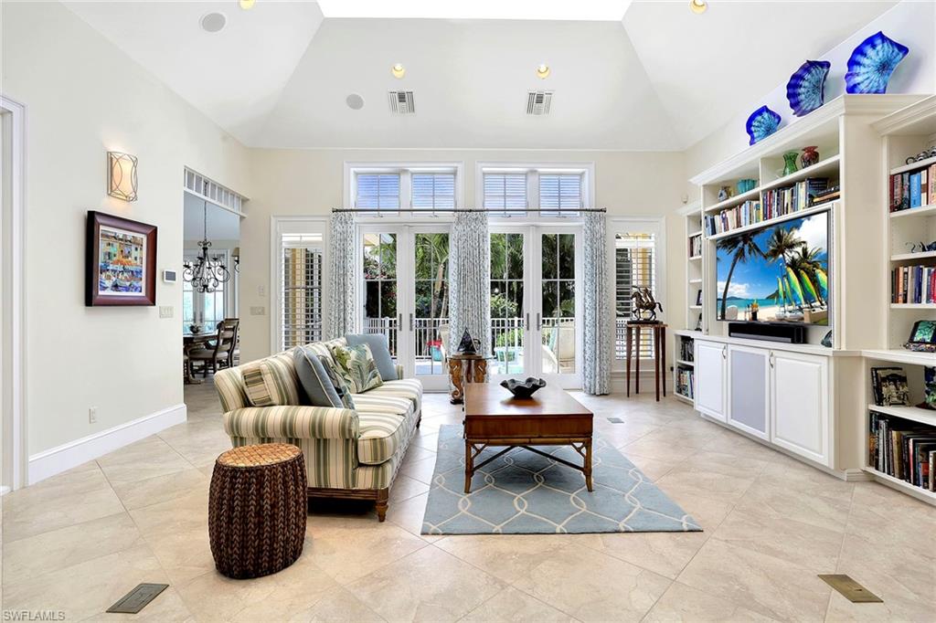 OLDE NAPLES - Residential