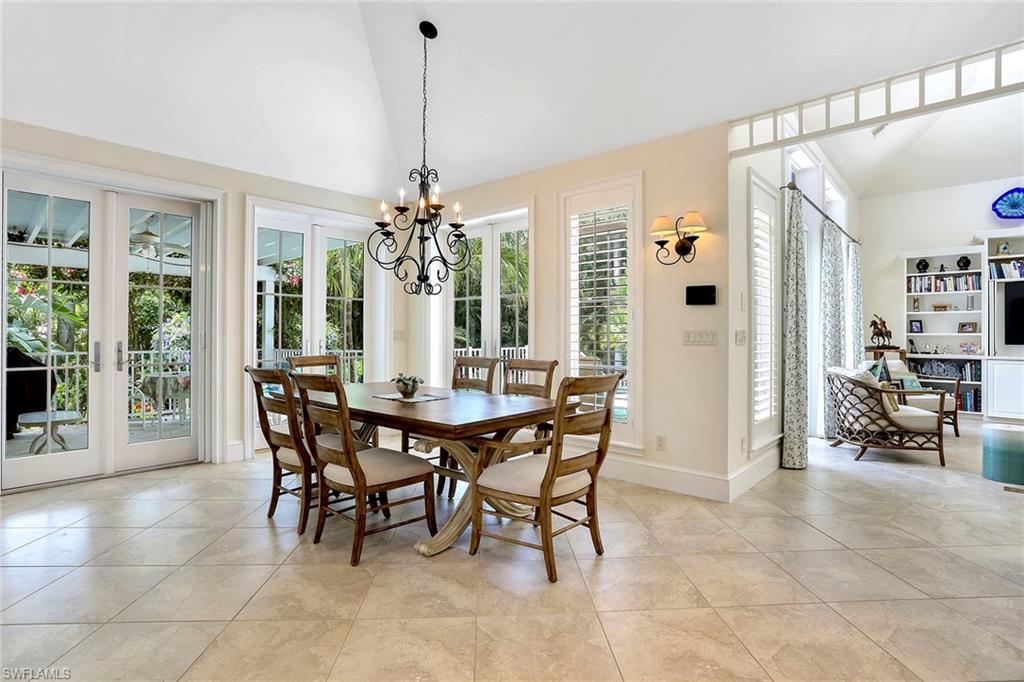 OLDE NAPLES - Residential