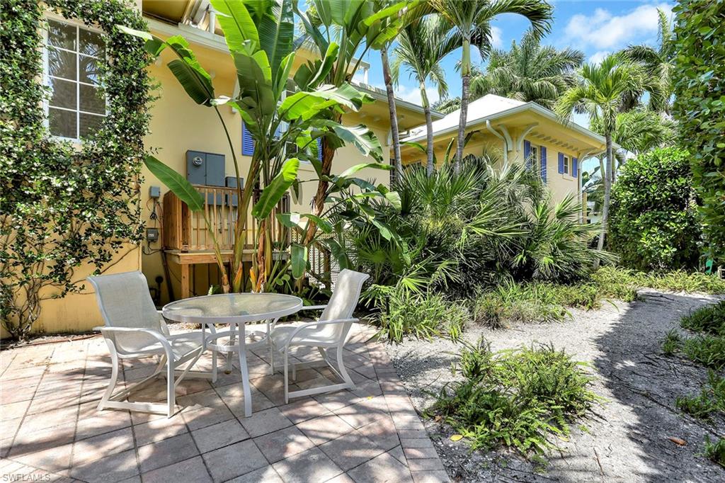 OLDE NAPLES - Residential