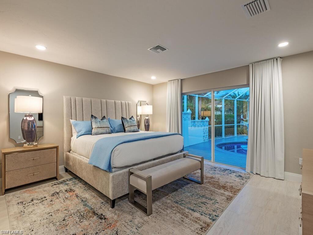 PARK SHORE - Residential