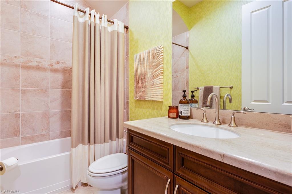 LAKOYA - Residential Lease