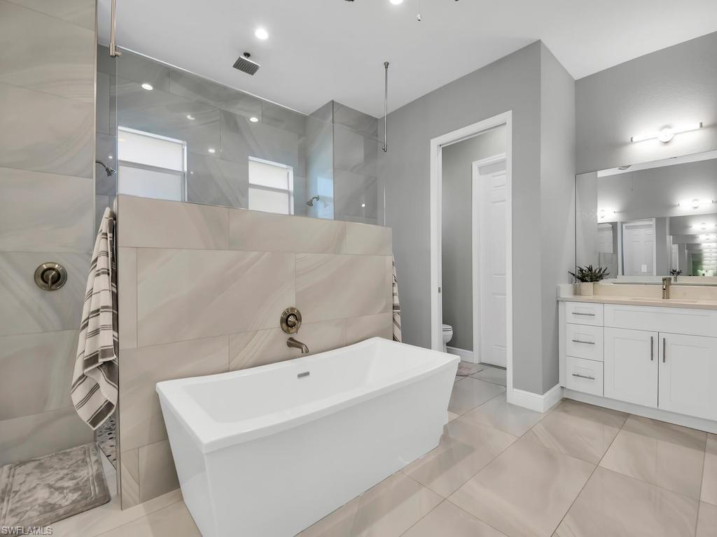 SAN CARLOS ESTATES - Residential