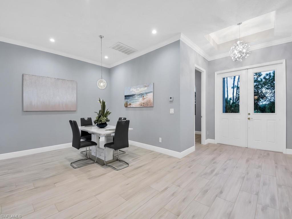 SAN CARLOS ESTATES - Residential