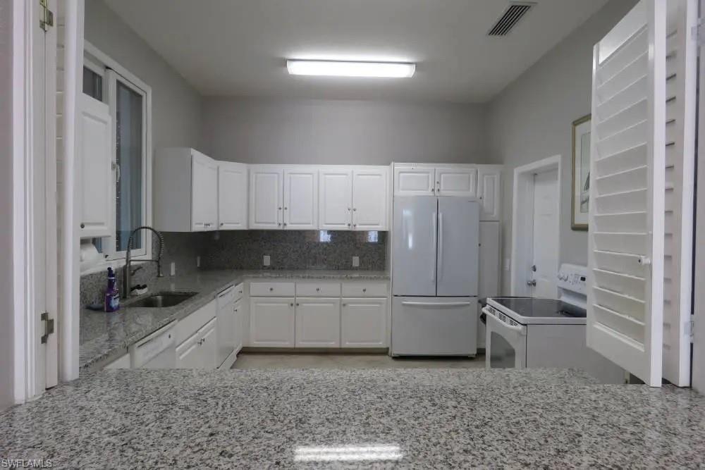 5025 Bonita Beach RD