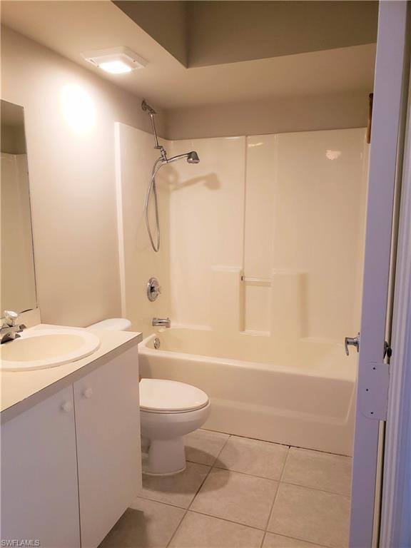 MANORS AT FOUNTAIN LAKES - Residential