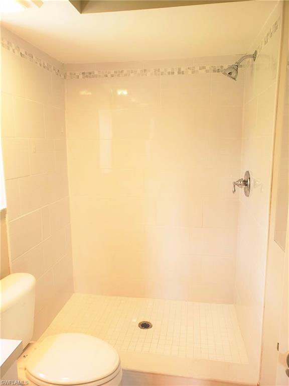 MANORS AT FOUNTAIN LAKES - Residential