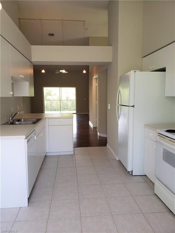 MANORS AT FOUNTAIN LAKES - Residential