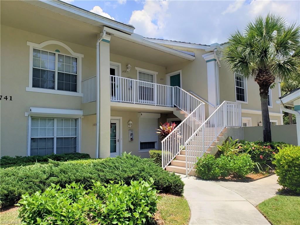 MANORS AT FOUNTAIN LAKES - Residential