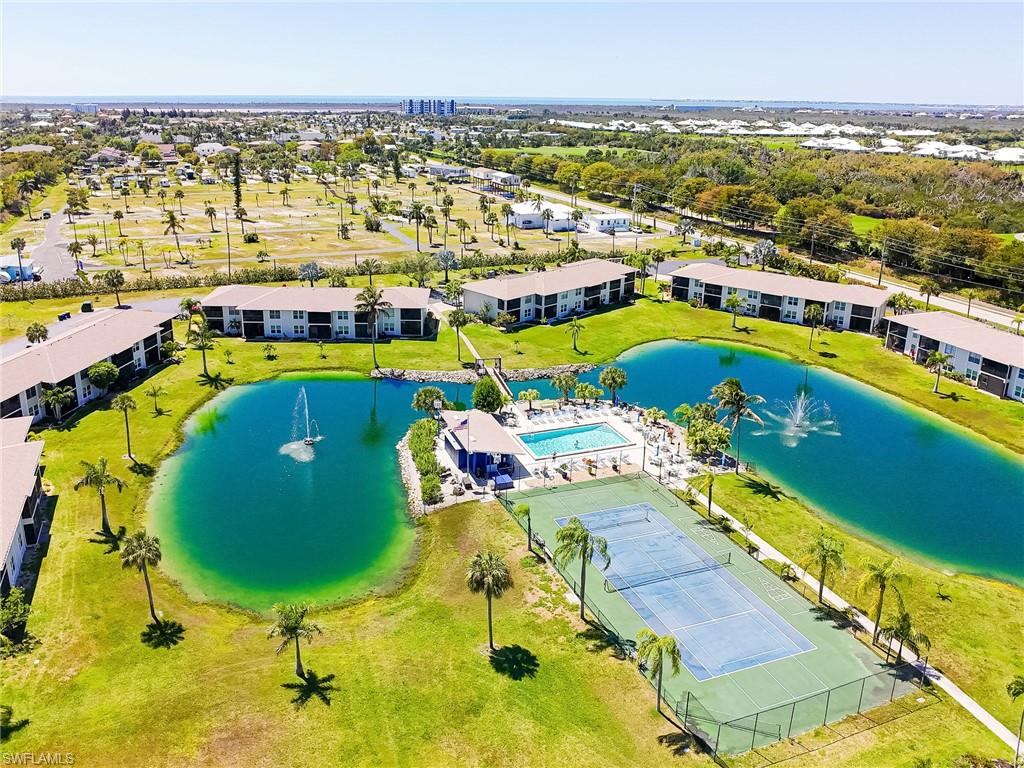 DAVIS LAKE CONDO - Residential