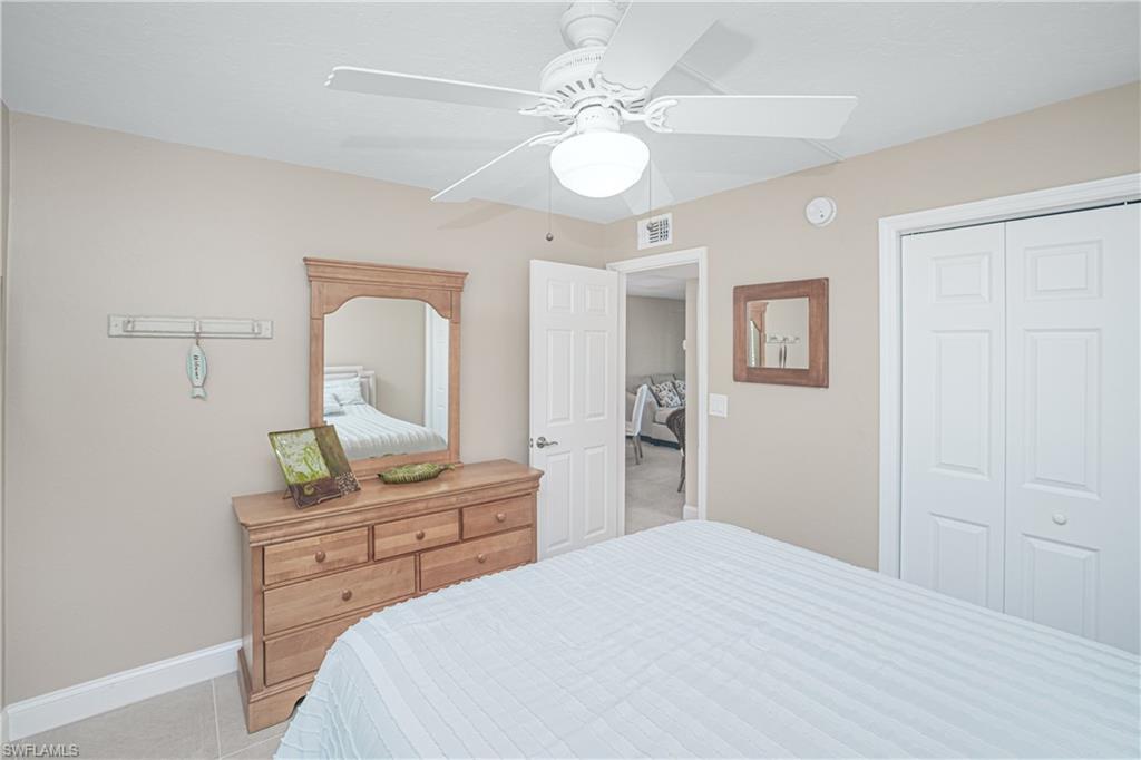 DAVIS LAKE CONDO - Residential