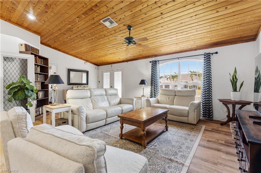 CAPE CORAL - Residential Lease