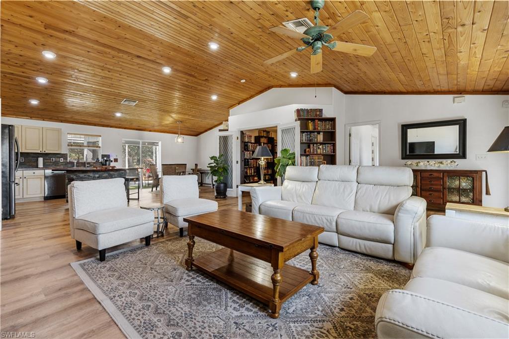 CAPE CORAL - Residential Lease