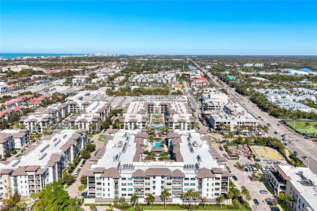 NAPLES SQUARE - Residential