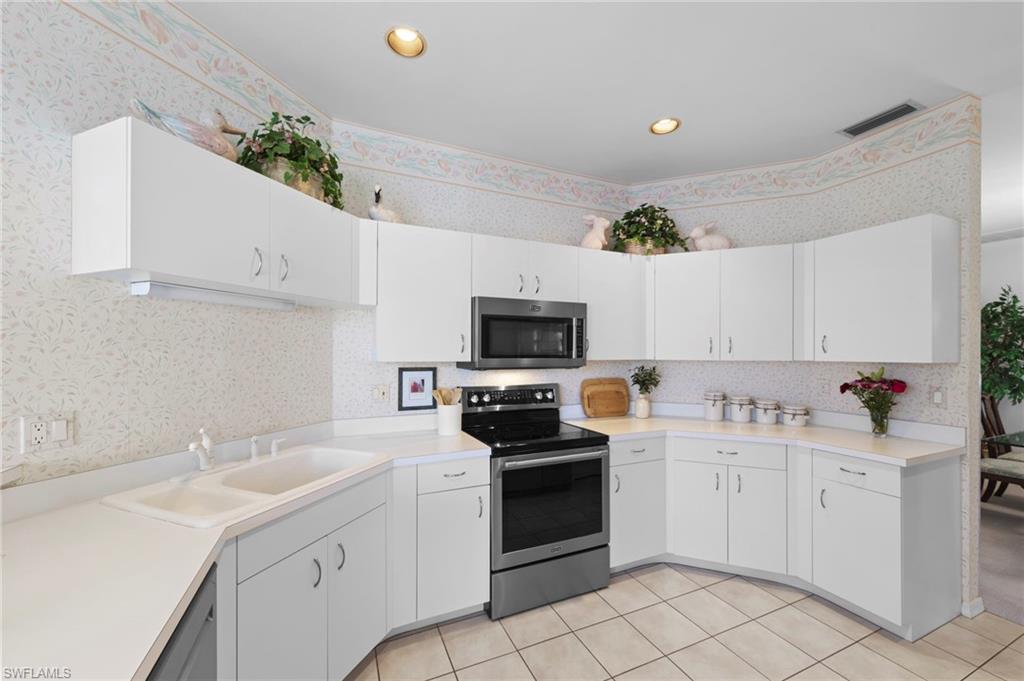 FAIRWAY BEND VILLAGE - Residential