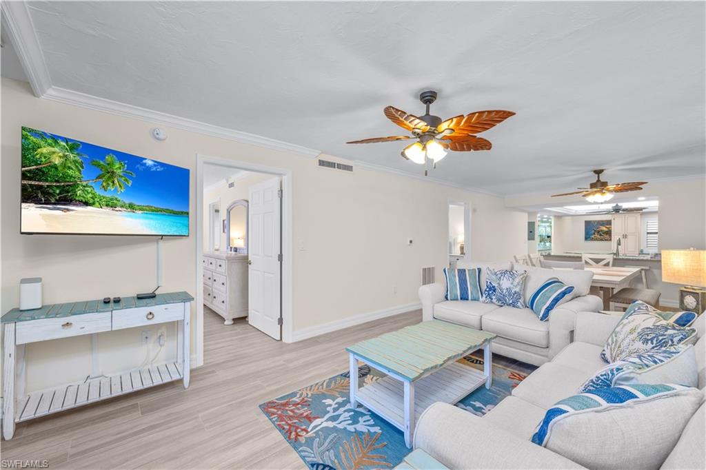 POINTE SANTO DE SANIBEL CONDO - Residential
