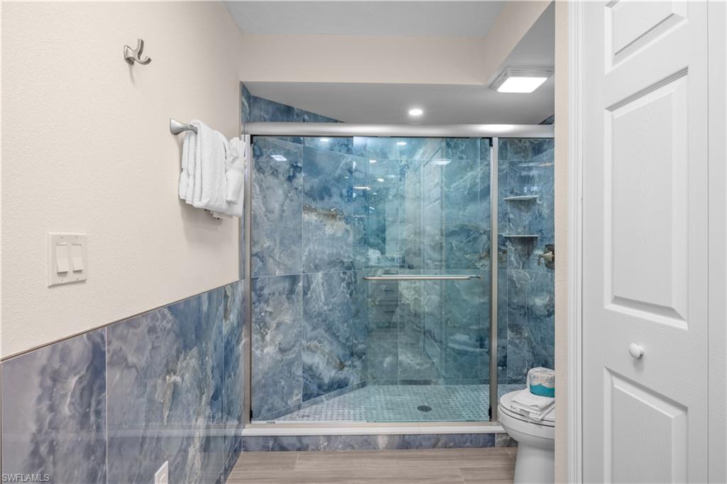 POINTE SANTO DE SANIBEL CONDO - Residential