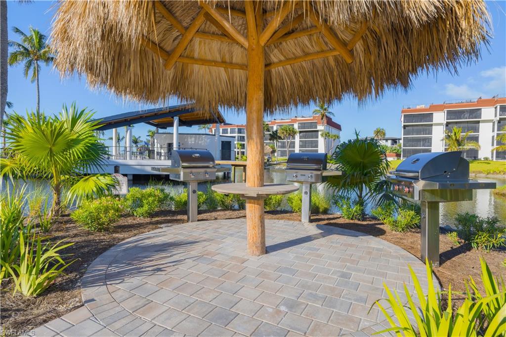 POINTE SANTO DE SANIBEL CONDO - Residential