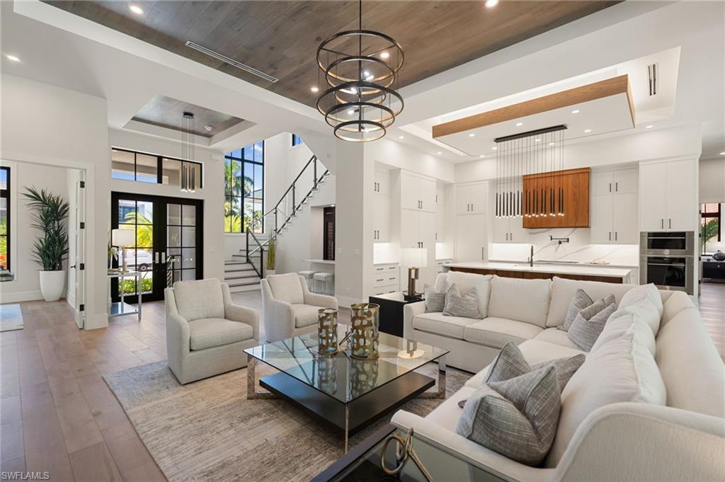 MOORINGS - Residential