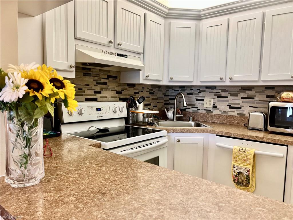 PINE RIDGE OF FORT MYERS VILLAGE - Residential