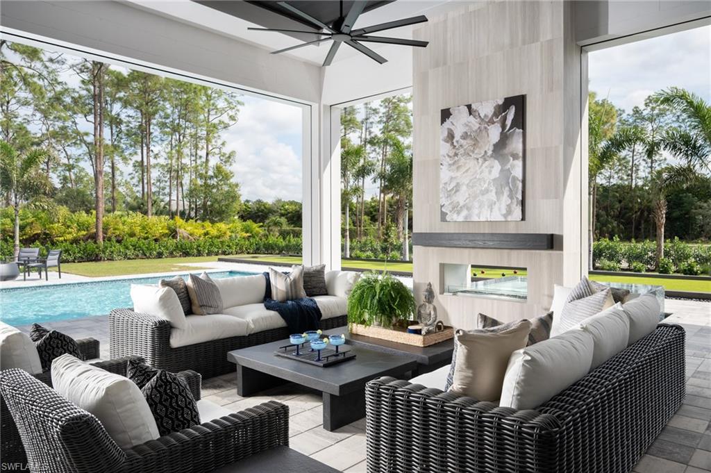 SILVER OAK NAPLES - Residential